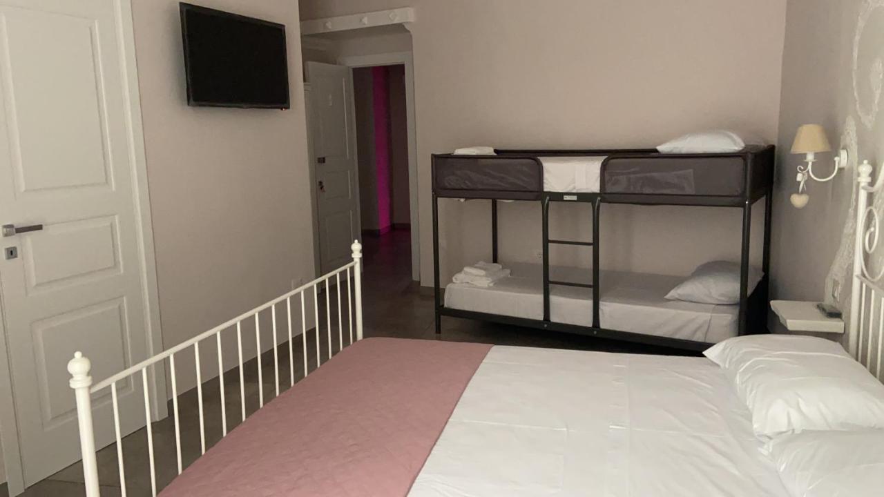 Bed and Breakfast Beb la Gemma Neapel Exterior foto