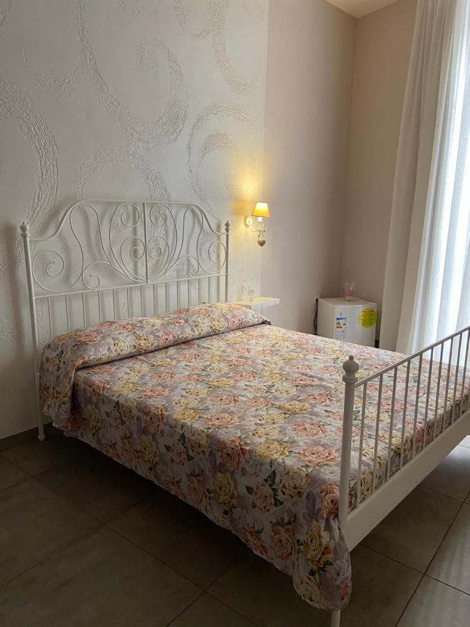Bed and Breakfast Beb la Gemma Neapel Exterior foto
